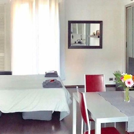 Cozy Studio Apartment - Borgo Campidoglio Turim Exterior foto